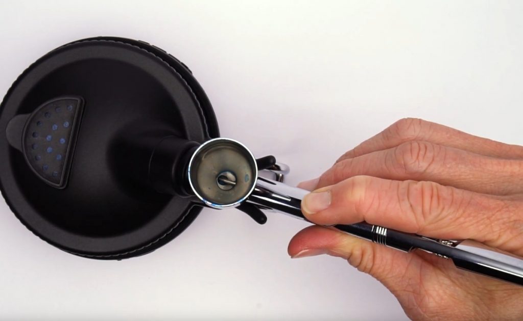 Airbrush-Reinigungstopf: Was ist das und wie funktioniert er?